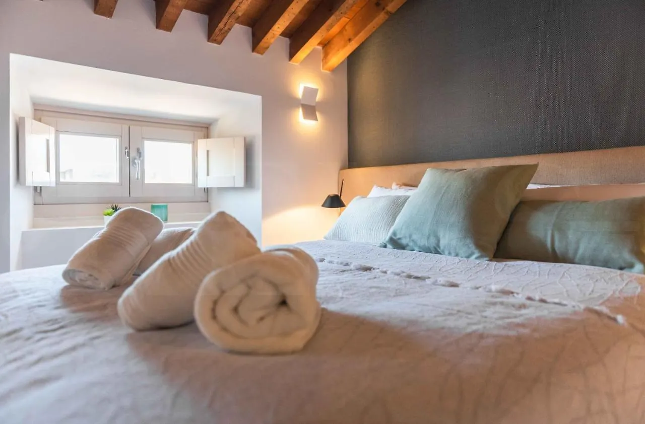 Superb Mediterranean Attic In The Heart Of Malaga By Rems Apartment